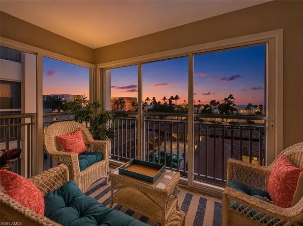 2600 Gulf Shore BLVD N #42, NAPLES, FL 34103