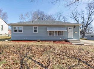 425 Woodbridge St, Waterloo, IA 50701