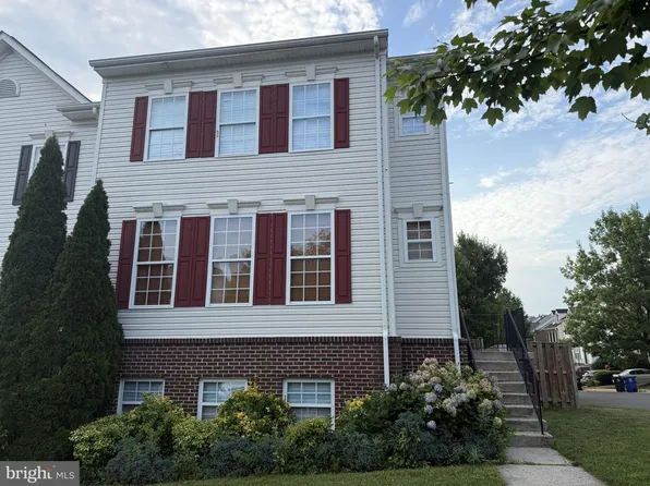 601 Burberry Ter SE, Leesburg, VA 20175