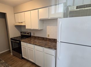 1128 Sunset Ln APT 4, Altoona, WI 54720