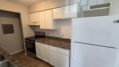 1128 Sunset Ln #4 Photo 1