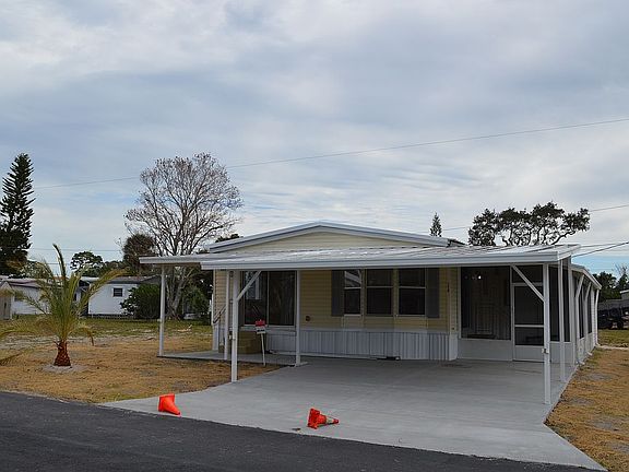 2nd image of 119 Papaya Dr