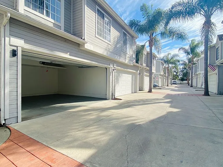 Casa Townhomes — Photo 12
