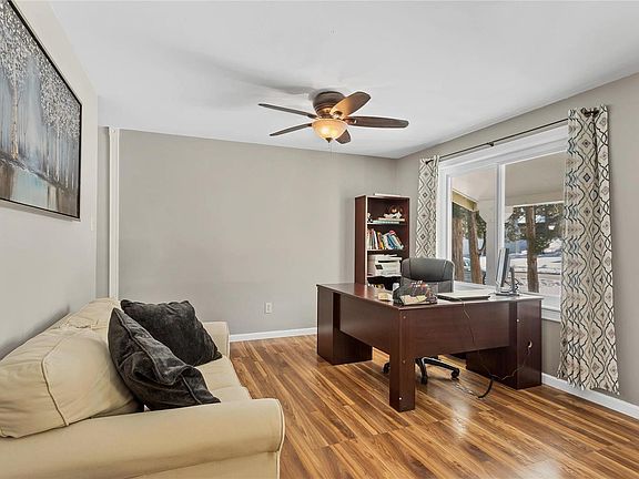 4th image of 1461 Glenlea Dr