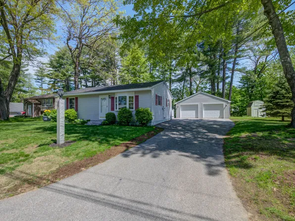 9 Oak Lane, Windham, ME 04062