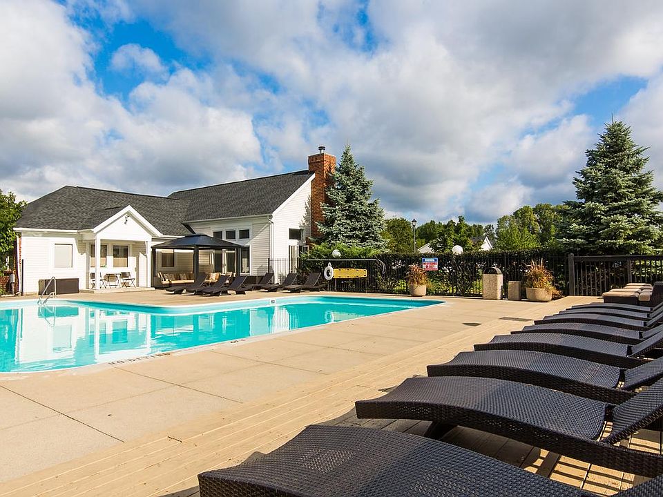 2nd image of 2728 Lake Club Ct