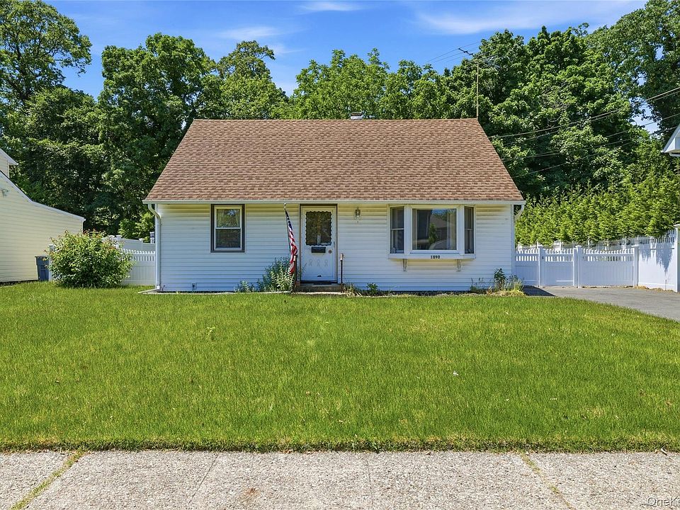 1st image of 1090 South Drive