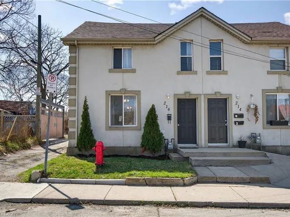 216 Robert St, Hamilton, ON L8L 2R1