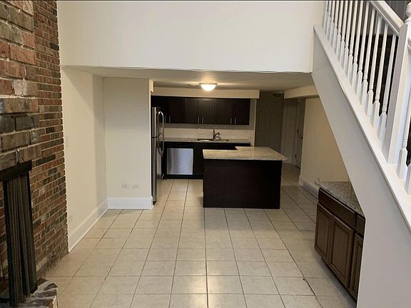 2nd image of 872 W Lill Ave #A1