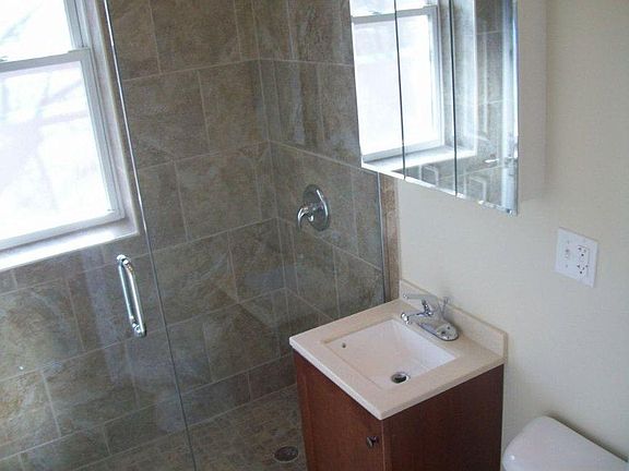 3rd image of 3000 N Spaulding Ave #3001-1