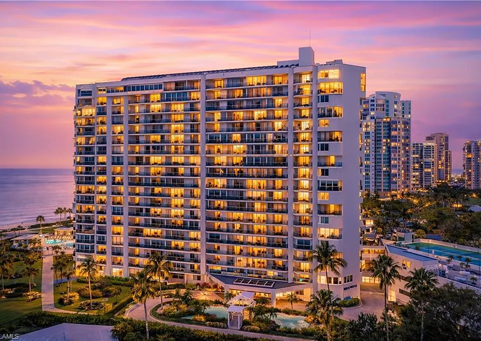 4041 Gulf Shore Blvd N #1007