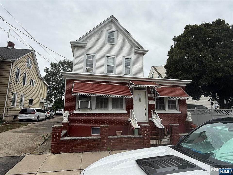 1st image of 39 Grand Street
