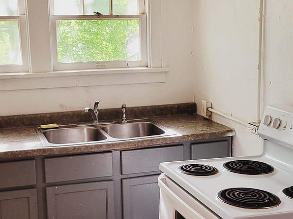 5th image of 2324 Mulberry St