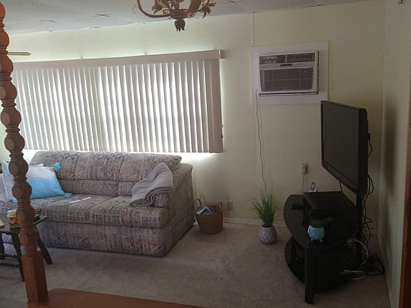 4th image of 4125 Park St N #1040