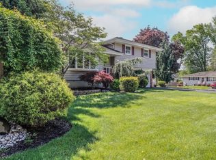94 Hayes Ave, Clark Twp., NJ 07066