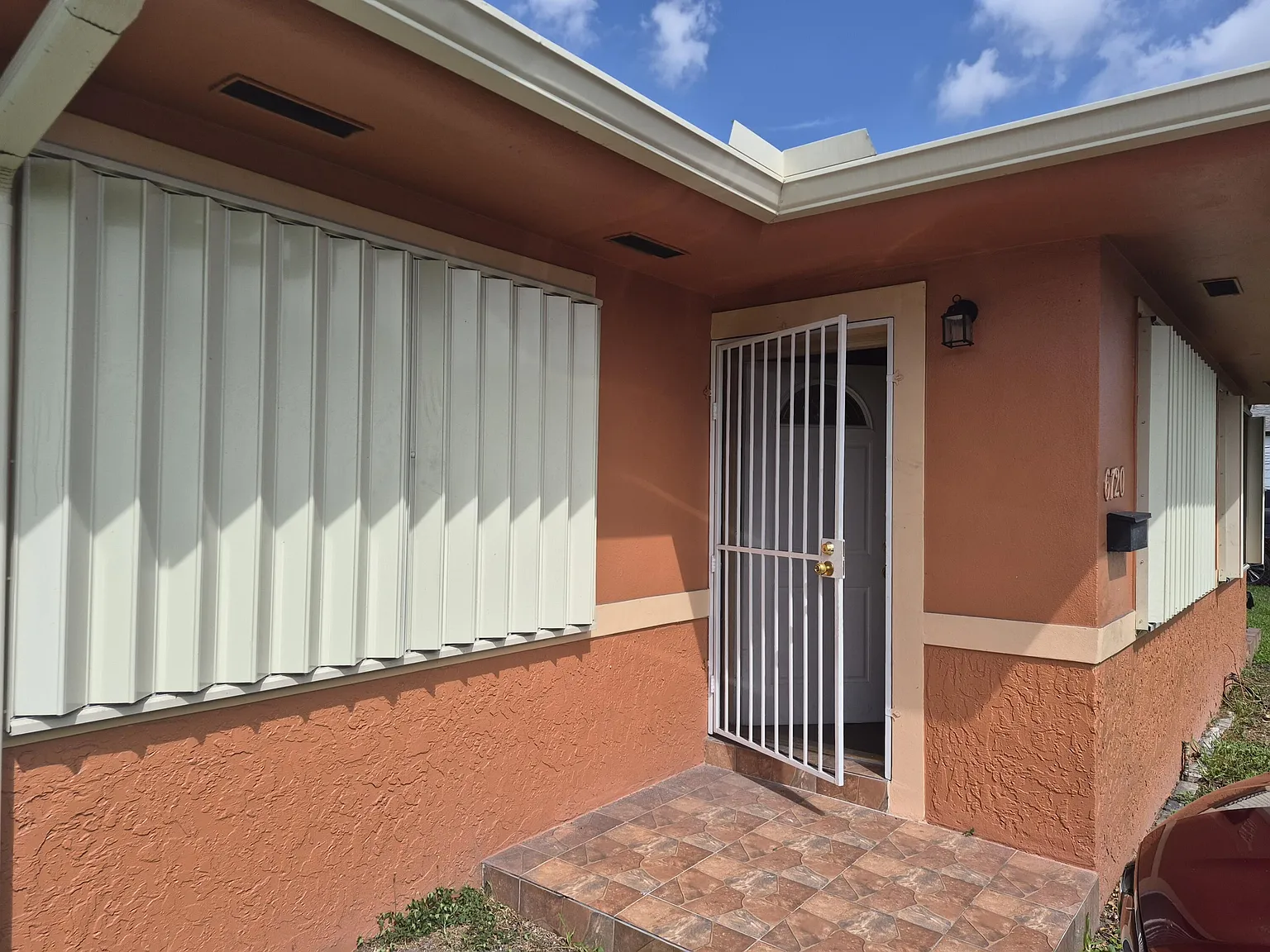 2 bed, 1.0 bath, 850 sqft, $2,375 — Photo 2