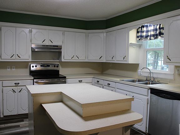 4th image of 2113 Hosston St