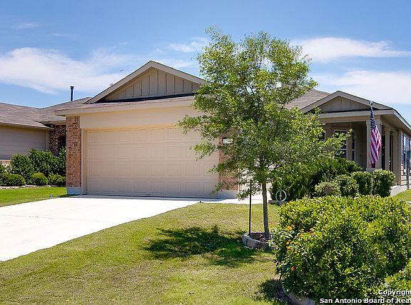2nd image of 12935 Pronghorn Oak