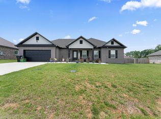 87 Pinnacle Point Ln, Tullahoma, TN 37388