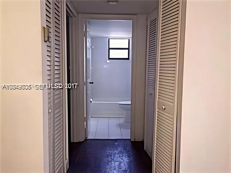 8185 NW 7th St #101 — Photo 7