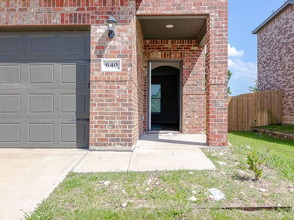 3rd image of 640 Aqueduct Dr