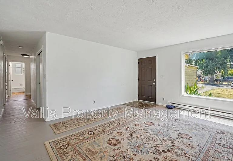 2519 Hyde Ct SE — Photo 8