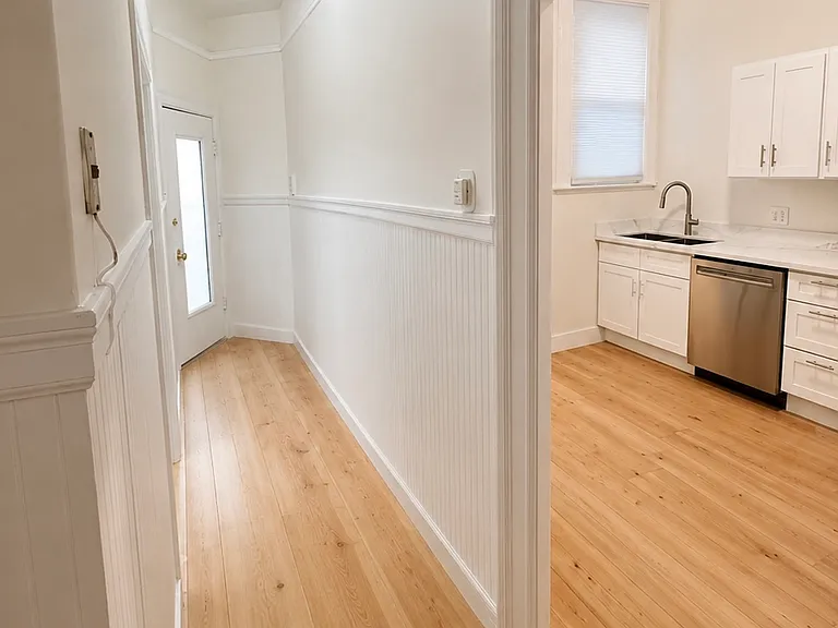 686 Lombard St #686 — Photo 7