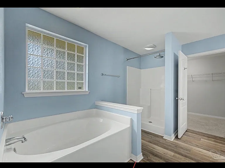 5897 Arch Ave — Photo 4
