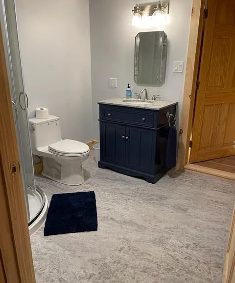 Bathroom downstairs