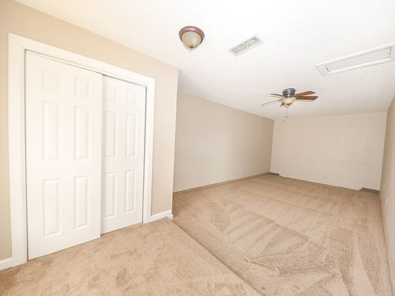 3rd image of 4615 Mercedes Dr