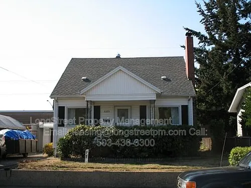 6325 N Maryland Ave Photo 1