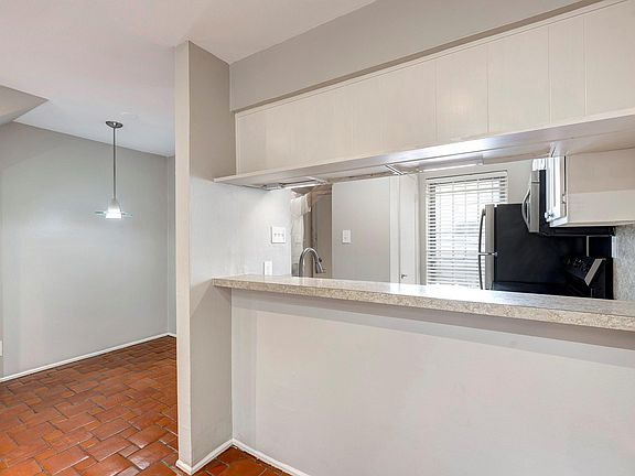 4th image of 1205 Autrey St APT 15