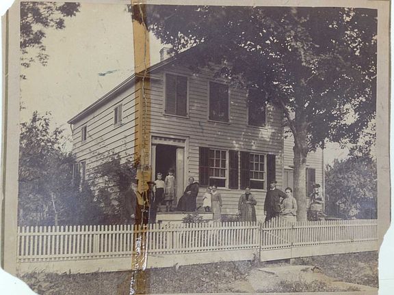 3rd image of 46 Montgomery St