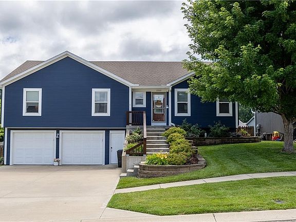 2nd image of 2203 Bateley St