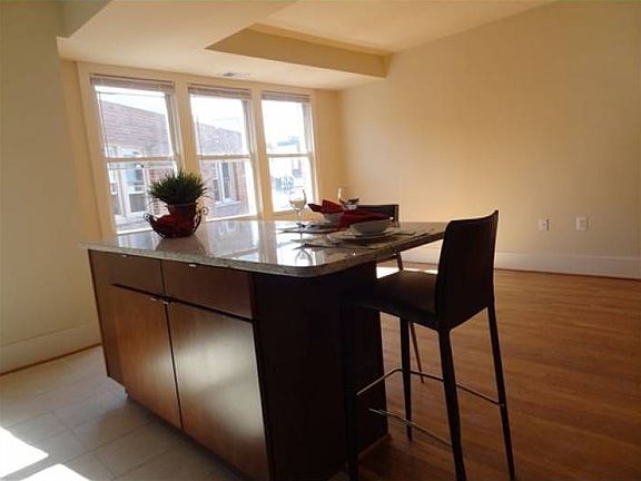 Island/Living Area