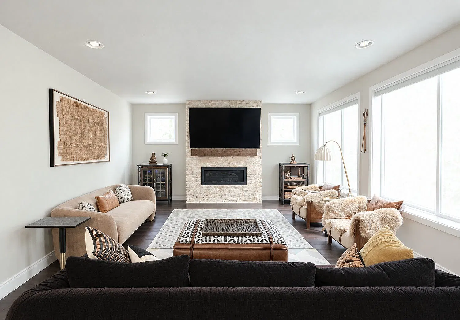 4 bed, 2240 sqft, $4,795 — Photo 3