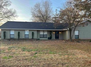 41 Tucker Creek Rd, Conway, AR 72034