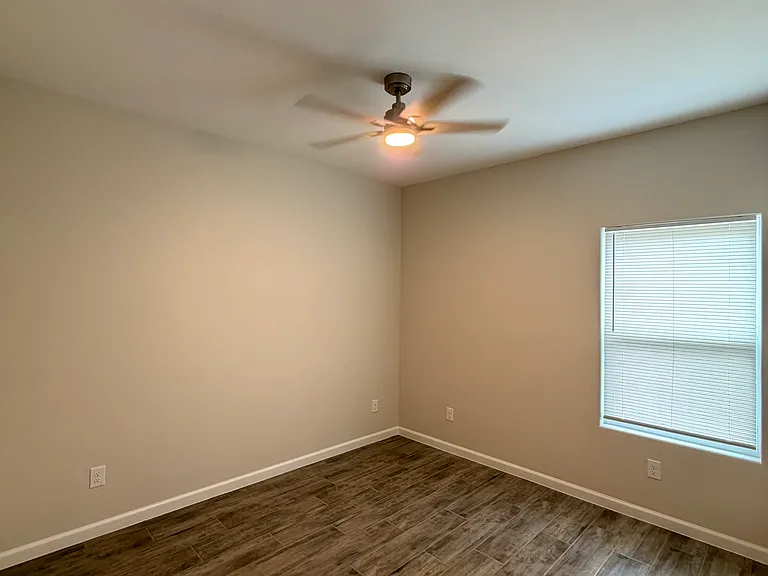 3708 Ventura Ave #2 — Photo 16