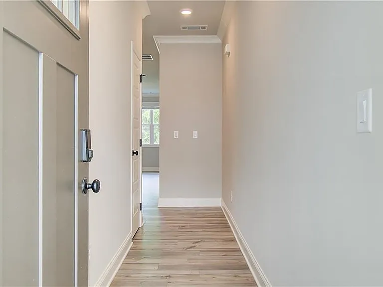 4745 Cypress Park Dr — Photo 2