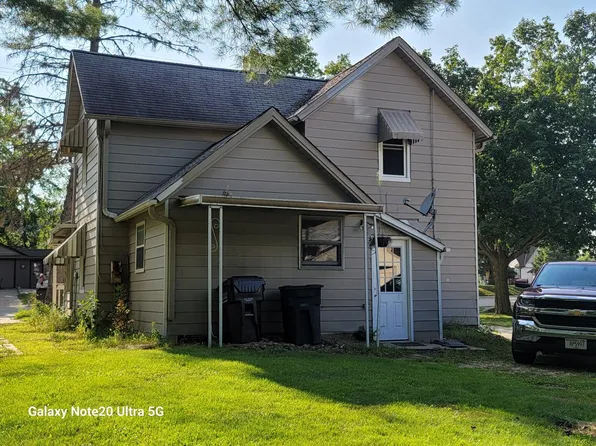 2062 Church STREET, East Troy, WI 53120