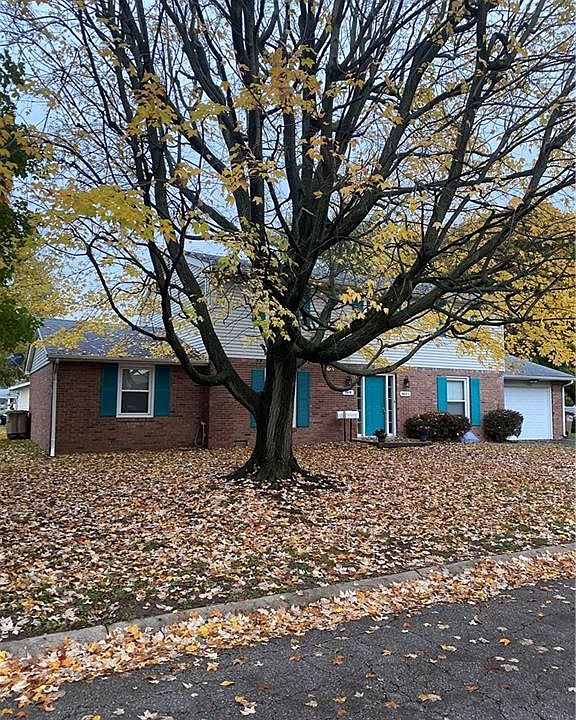 2nd image of 3610 & 3610-1/2 Camelot Ln