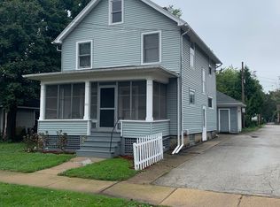 210 Grand Ave, Aurora, IL 60506