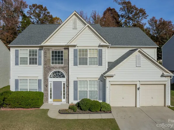 3543 Manor House Dr, Charlotte, NC 28270