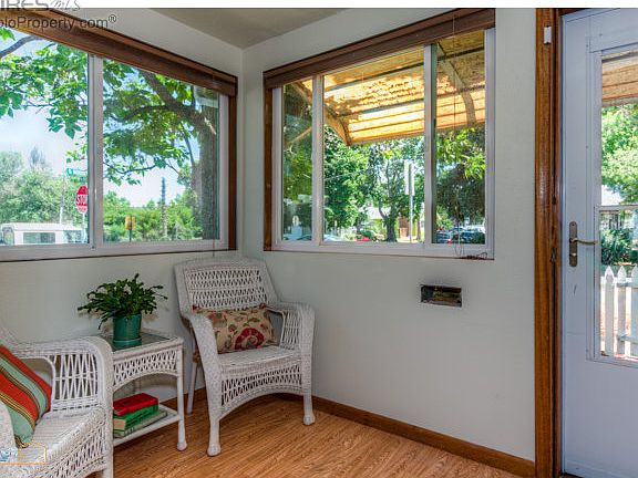 Front Entry/enclosed porch