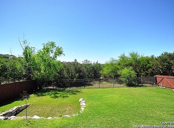 2nd image of 3614 Pinnacle Dr