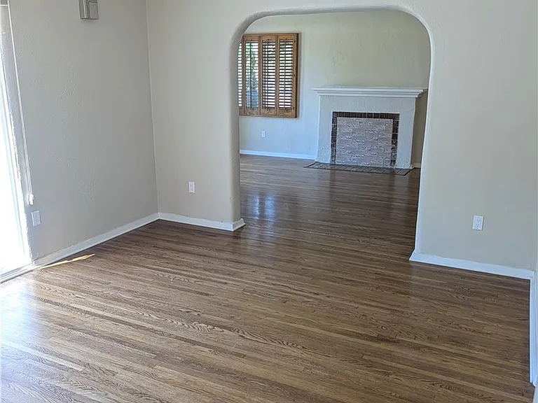 2609 Birch St — Photo 28