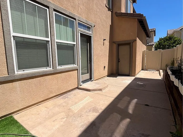 31877 Red Pine Way — Photo 3