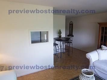 2nd image of 1455 Commonwealth Ave #L506