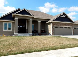 1104 Lee Mill Cir, Manhattan, KS 66503