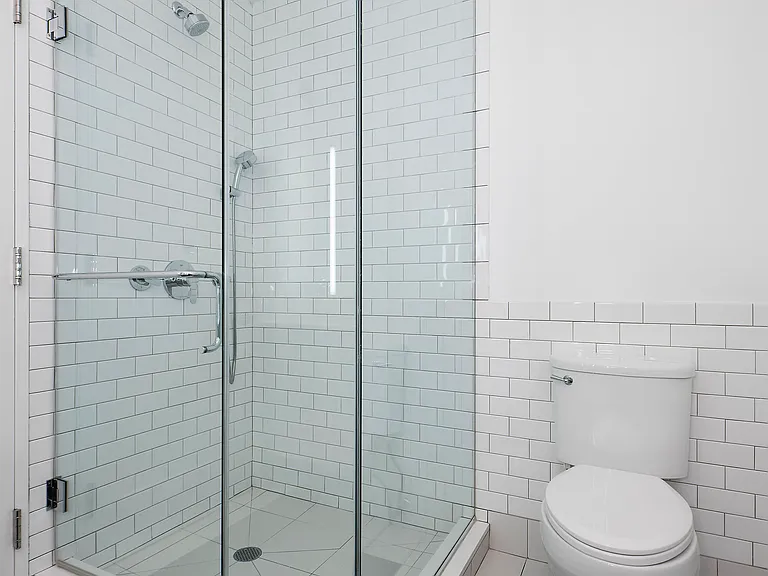 70 Pine St #3503 — Photo 8